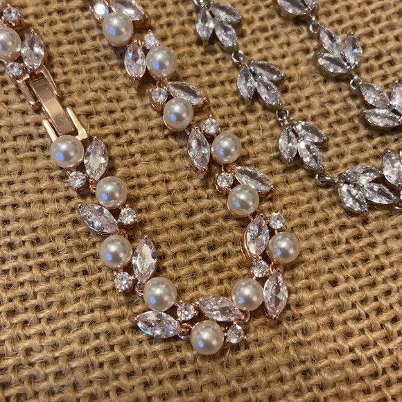 Two bracelets - Picture 3 of 4